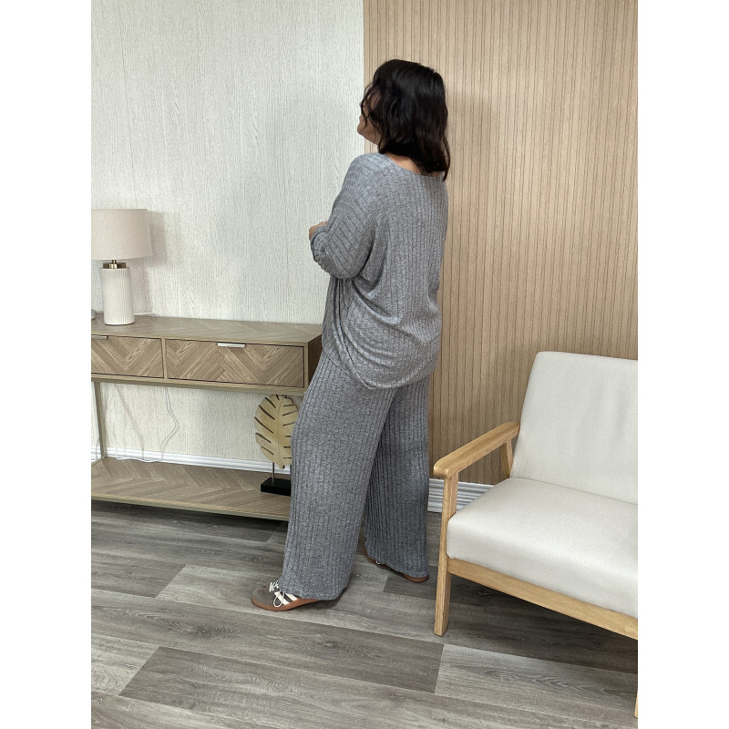 Conjunto canalé gris